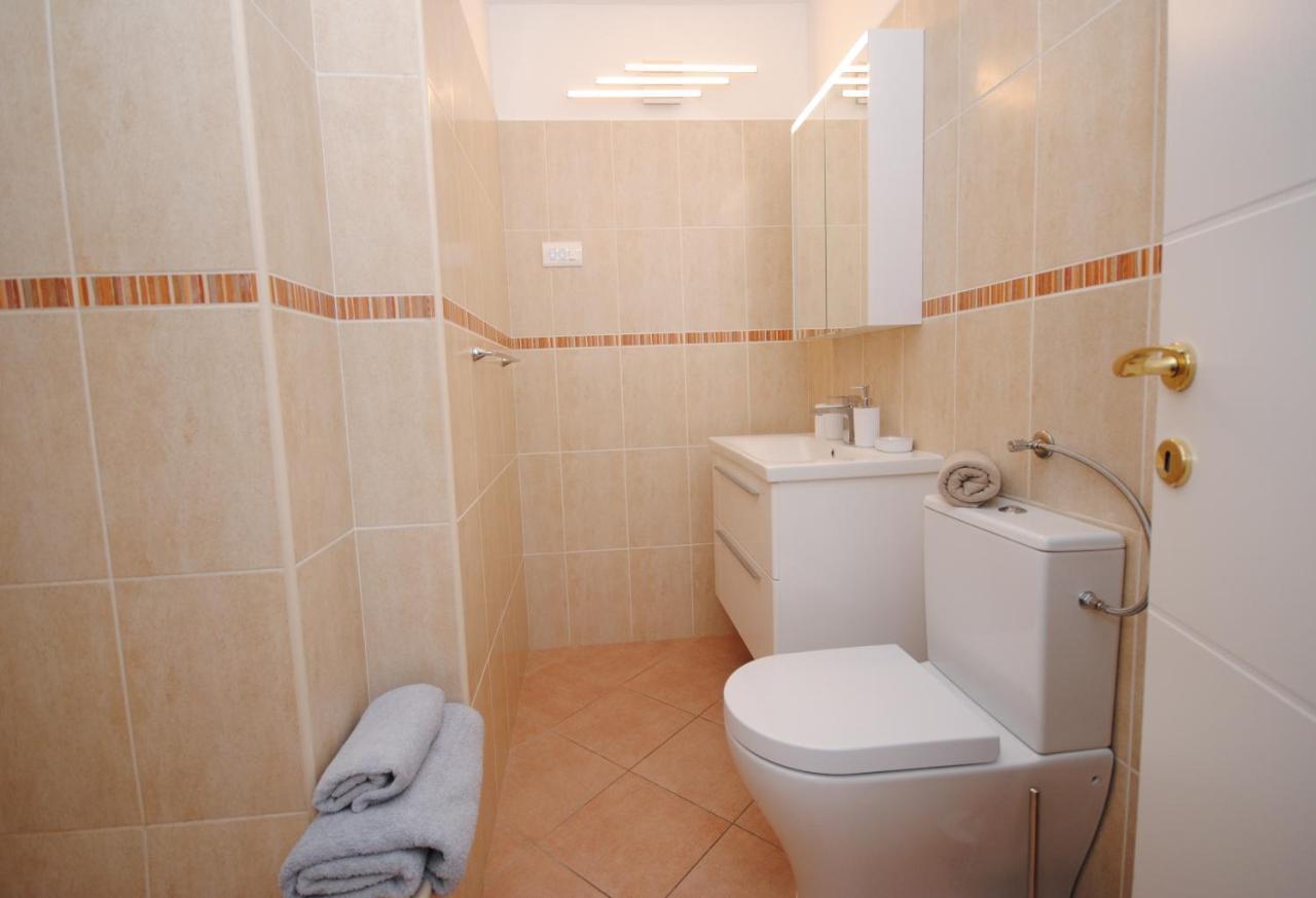 Rooms Dilk Vis Luaran gambar